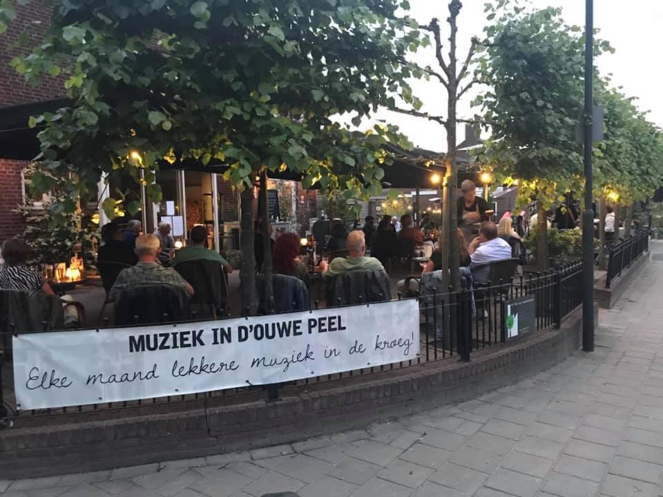 Hotel Restaurant In D'Ouwe Peel Helenaveen Exterior foto